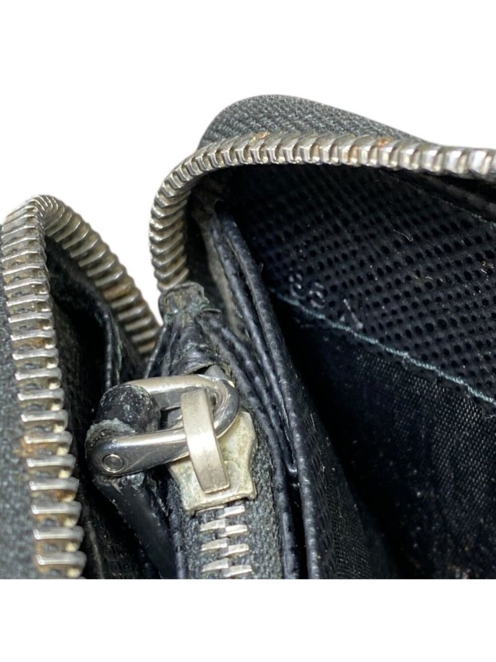 Prada Wallet Zip Around Logo Saffiano Leather Black Business Daily Capacity - Picture 9 of 10
